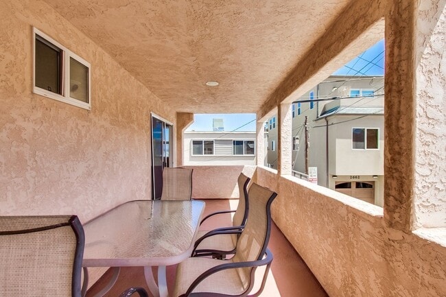 Building Photo - 831 Allerton Ct