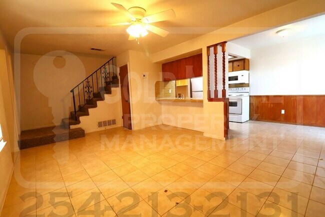 Building Photo - 3906 Charolais Dr