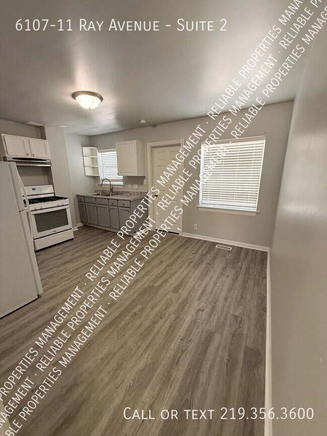 Building Photo - 6107-11 Ray Ave