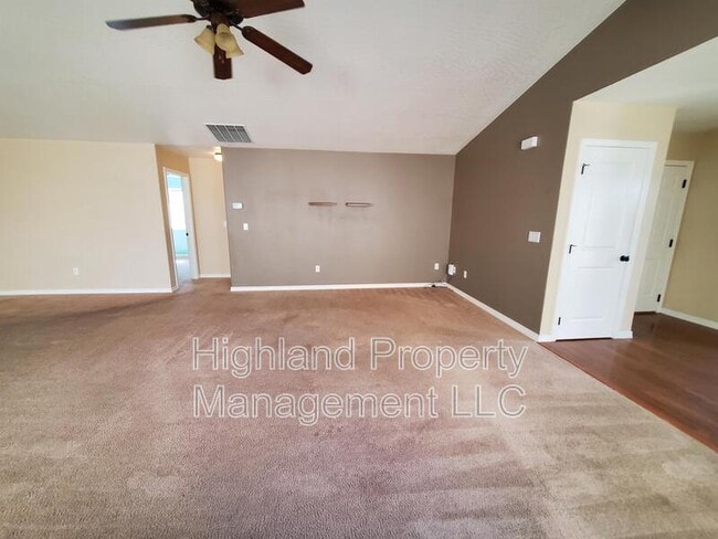 Building Photo - 1425 Lost Trail Dr