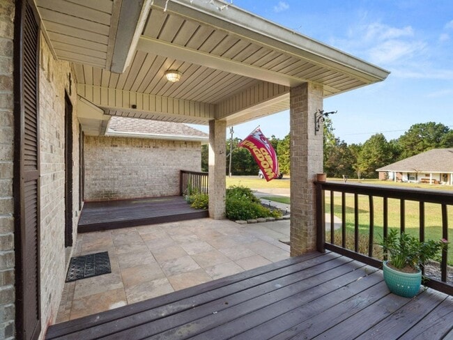 Building Photo - 146 R Allen Rd