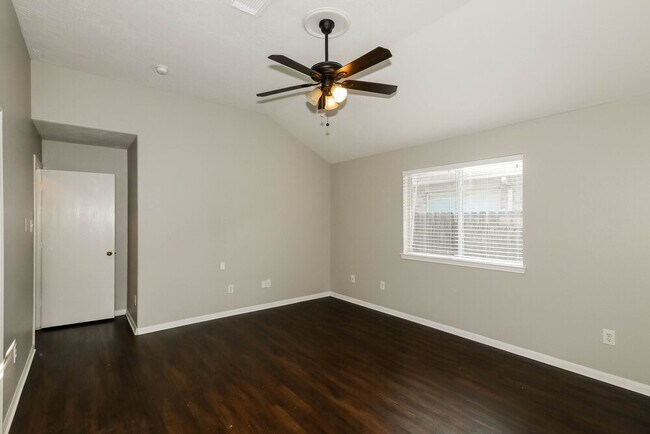 Building Photo - 32123 Decker Oaks Dr