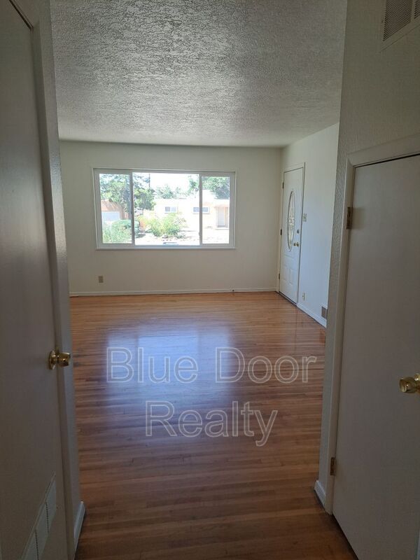 Building Photo - 3416 Parsifal St NE