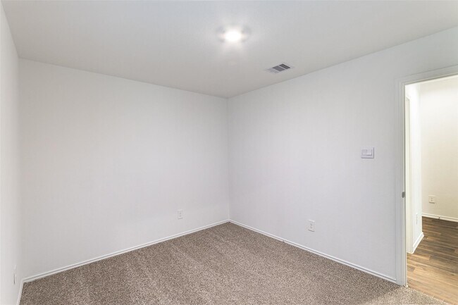 Building Photo - 21311 Violet Dusk Dr