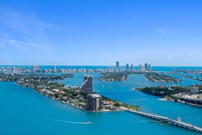 Building Photo - 488 NE 18th St