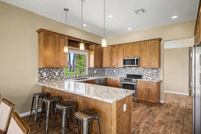 Building Photo - 7825 E San Carlos Rd