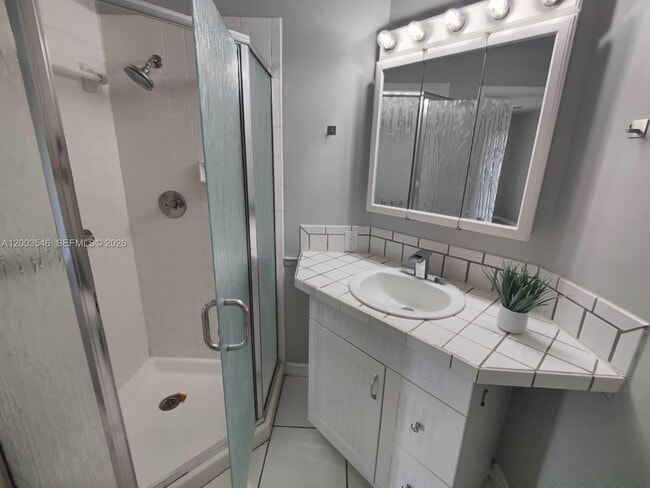 Building Photo - 2668 Kings Lake Blvd