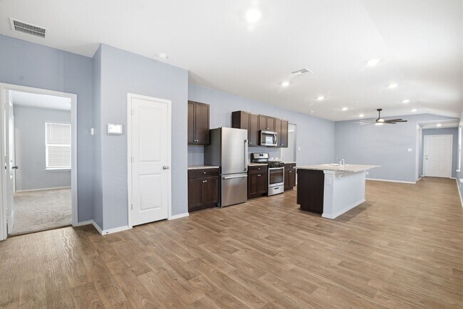 Building Photo - New 3-bed 2-bath home available in Cobalt Canyon Community! Move in NOW!