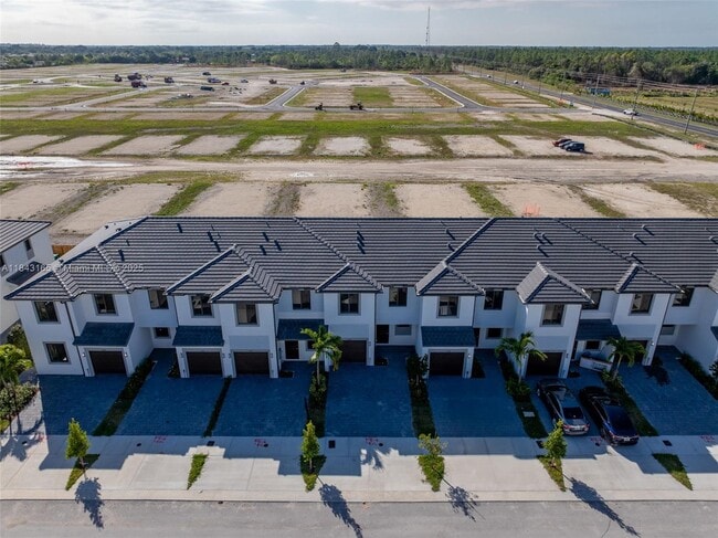 Building Photo - 34524 SW 190th Ave