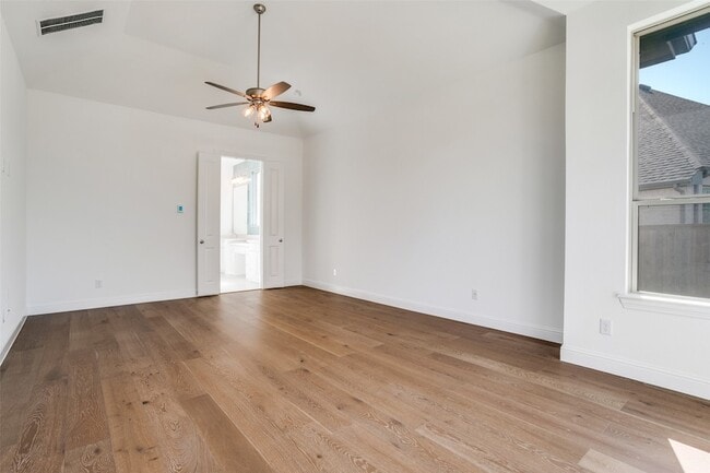 Building Photo - 3503 Foxhall St