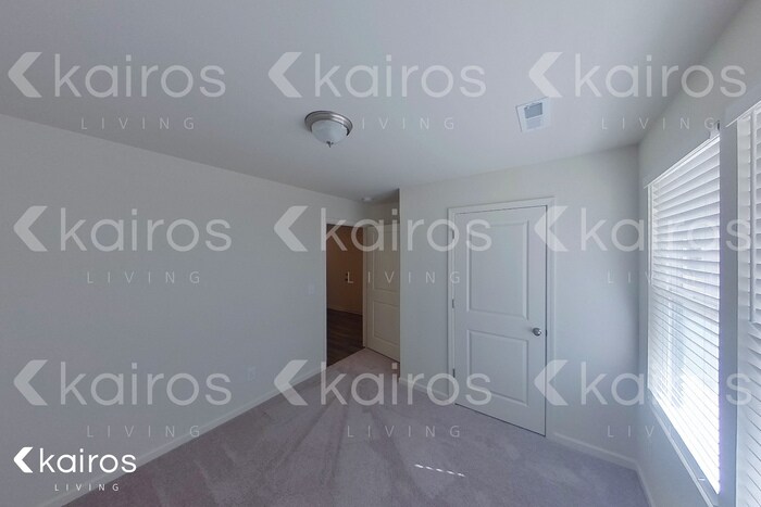 Building Photo - 102 Kyle's Dr