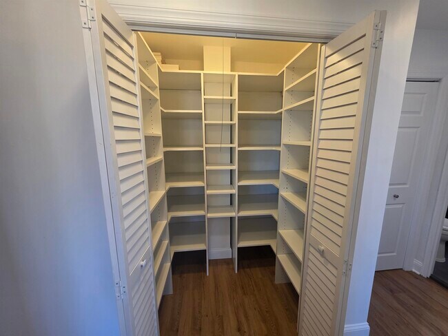 Building Photo - 7100 JFK Blvd E