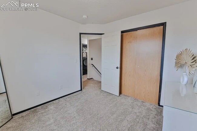 Building Photo - 11360 Justamere Dr