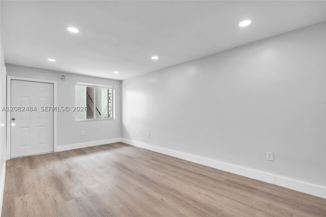 Building Photo - 560 NE 63rd St