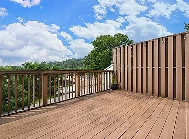 Private Deck - 112 Van Buren St