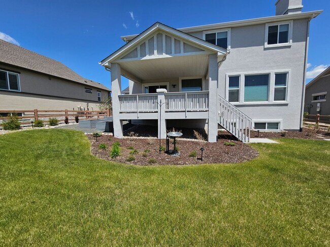 Building Photo - $4375 - 5BR/4BA Beautiful Dog Friendly Hom...