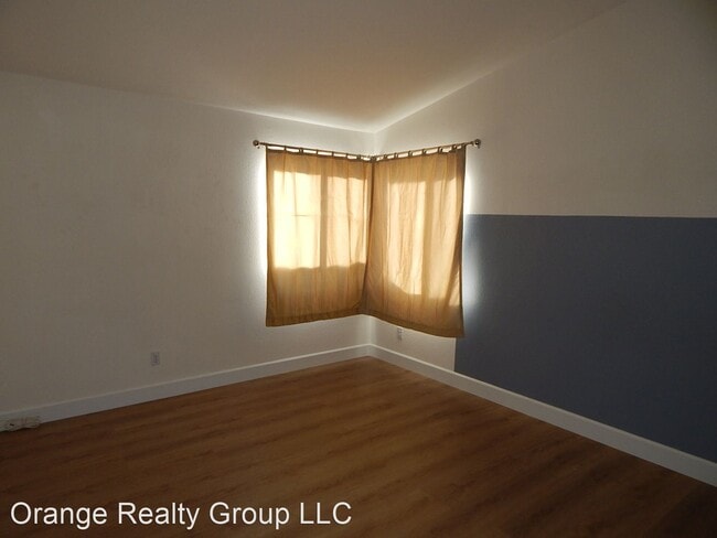 Building Photo - 2 br, 2 bath House - 6529 Assembly Dr.