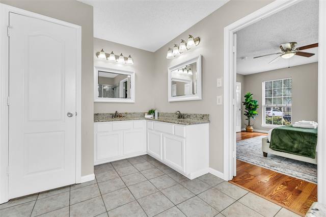 Building Photo - 600 Ashcrest Ct