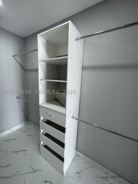 Building Photo - 2520 SW 55th St