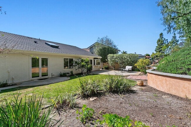 Building Photo - 27242 Cordero Ln