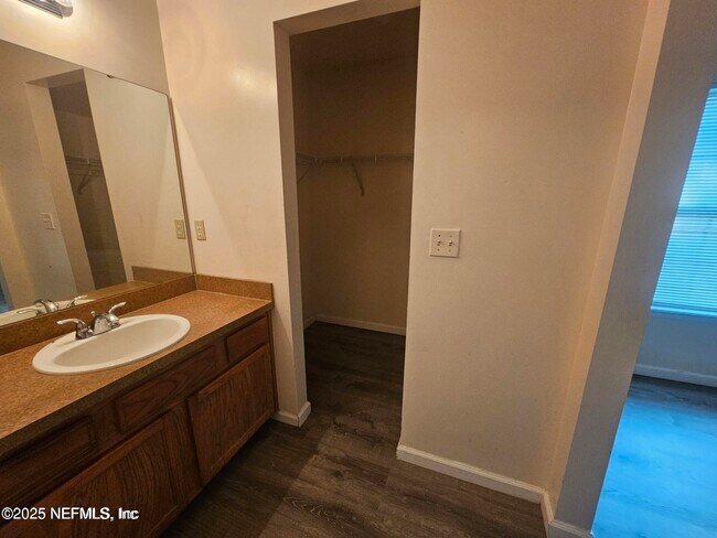 Building Photo - 7823 Mordecai Ct