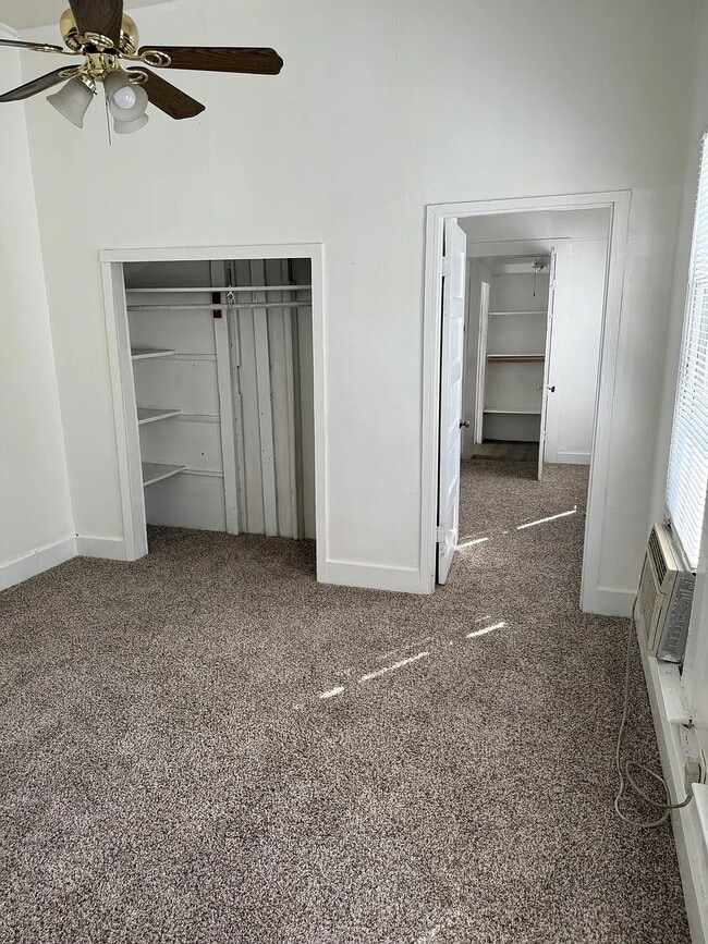 Building Photo - 207 S 1st St