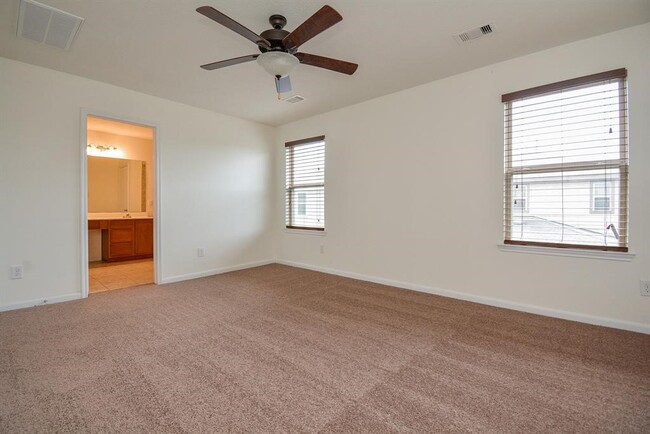 Building Photo - 19441 Archer Glen Dr