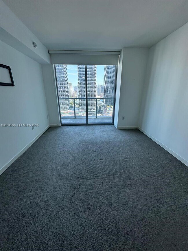 Building Photo - 1100 S Miami Ave