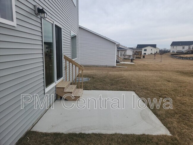 Building Photo - 2940 Lund St