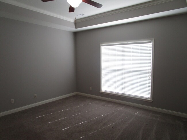 Building Photo - 2420 Boulder Springs Dr