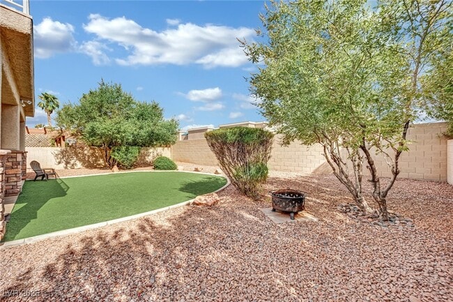 Building Photo - 1572 Bozeman Dr