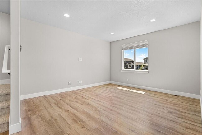 Building Photo - Experience Spacious Luxury: 4 Bedroom, 3 Bath Two-Story Rental Home Awaits