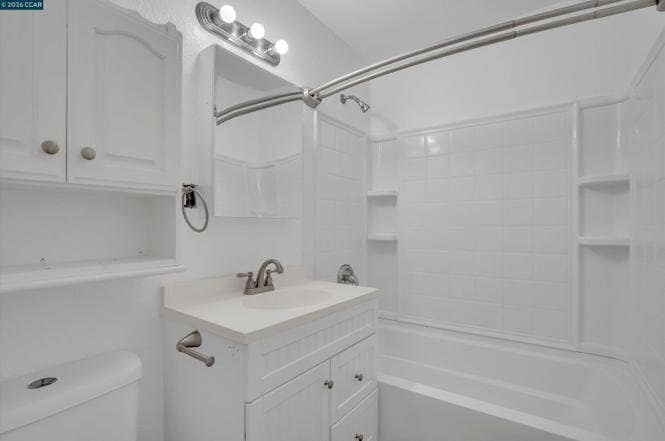 Building Photo - 753 Castle Ct