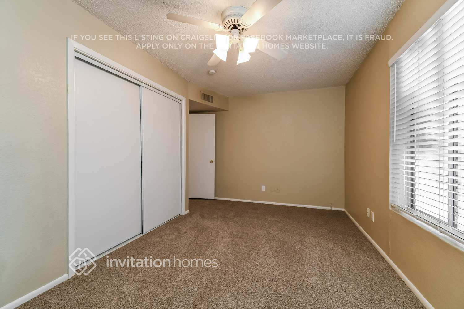 Building Photo - 1209 S Hall