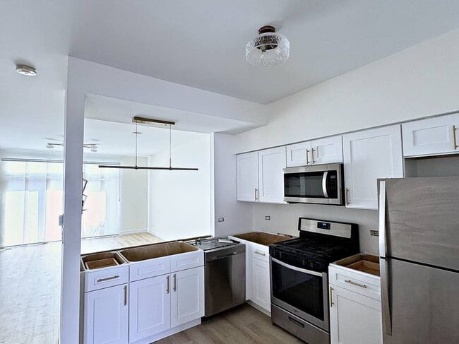Building Photo - 295 Hunterdon Ct