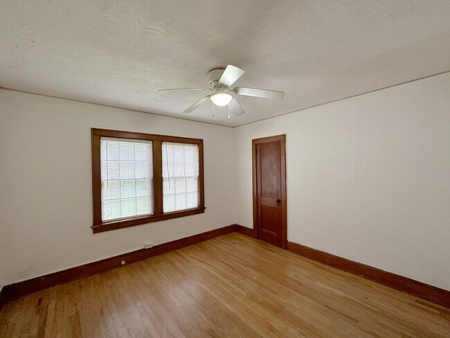 Building Photo - Beautiful Brick House Within Walking Dista...