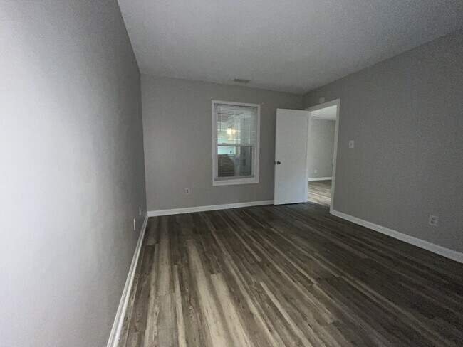 Building Photo - 3561 Mill Run