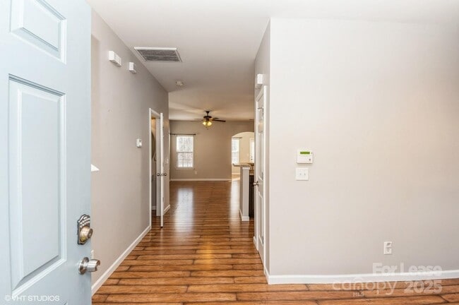 Building Photo - 2327 Crosscut Dr