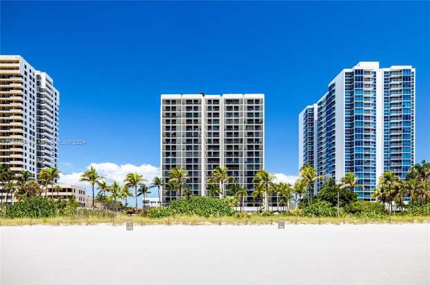 Primary Photo - 2625 Collins Ave