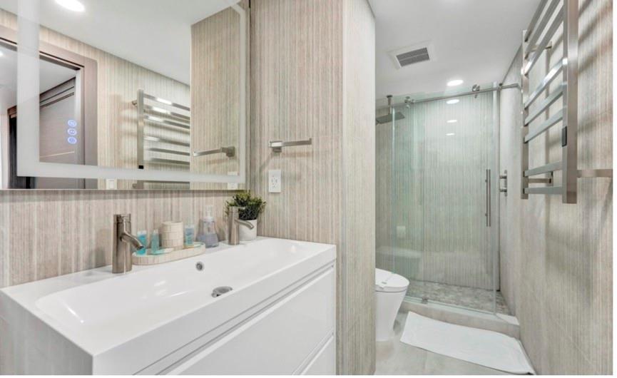 Building Photo - 4001 S Ocean Dr