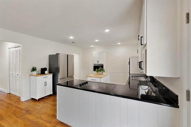 Building Photo - 53 Devonshire Dr