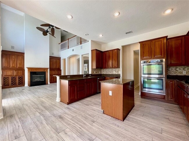 Building Photo - 8463 Tibet Butler Dr