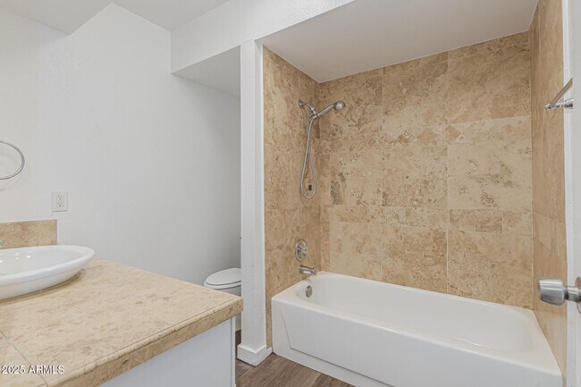 Building Photo - 14034 N 60th St