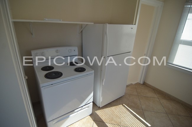 Building Photo - 1225 Oakland Rd NE