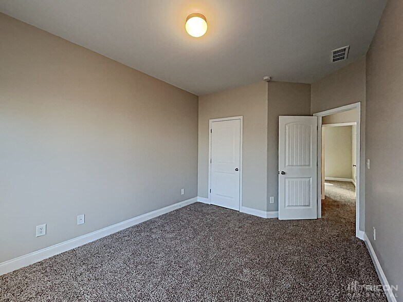 Building Photo - 1076 Merlot Ct