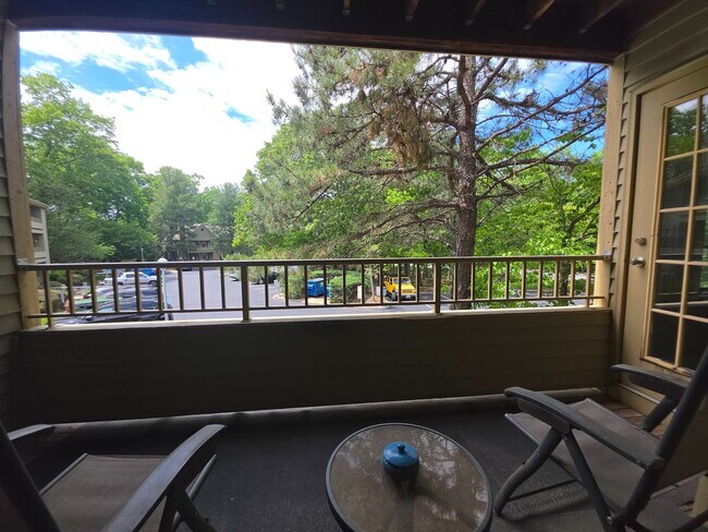 Building Photo - Rare opportunity! Furnished 2nd fl condominium boasting 2 large bedrooms, 2 full bathrooms, forma...