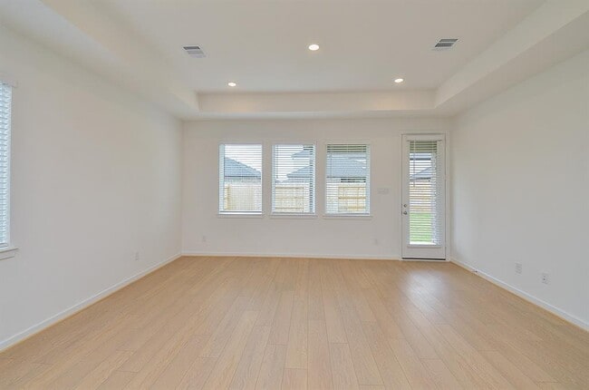 Building Photo - 9727 Rialto Hts Dr