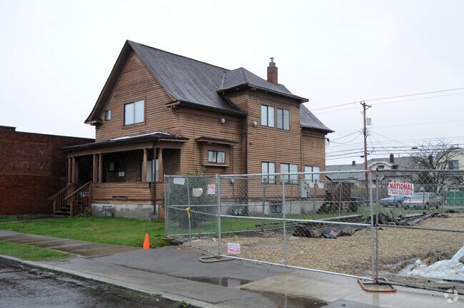 Building Photo - 2147 Martin Luther King Jr Way