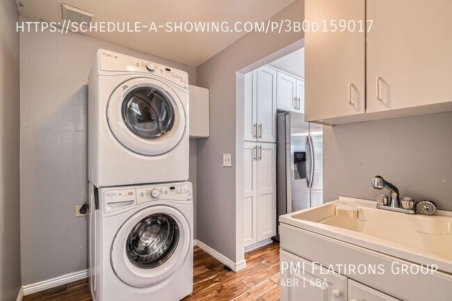 Building Photo - 5428 W 115th Dr