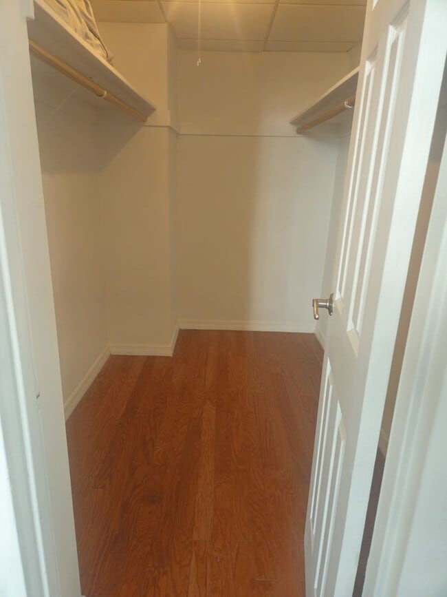 Building Photo - 3801 S Ocean Dr